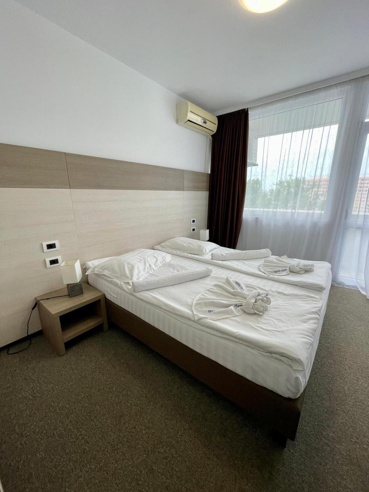 Hotel Aurora Mamaia Exterior photo