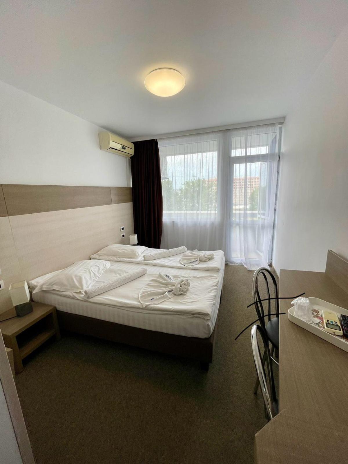 Hotel Aurora Mamaia Exterior photo
