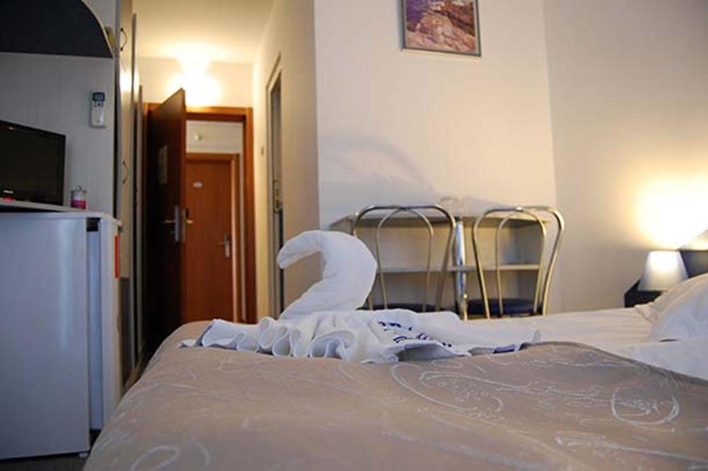 Hotel Aurora Mamaia Room photo